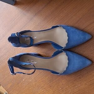 Lord and Taylor suede heels